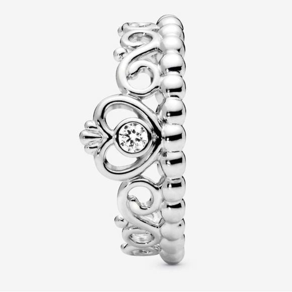 Princess Tiara Crown Ring - Picture 3 of 9